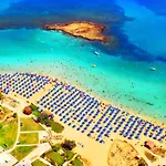 Willa Fig Tree Bay Residences 1 Lantiana