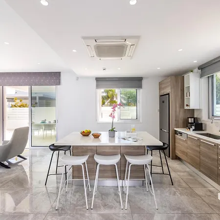 Fig Tree Bay Residences 1 Lantiana