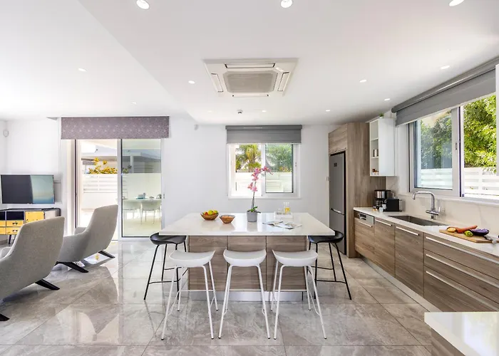 Fig Tree Bay Residences 1 Lantiana