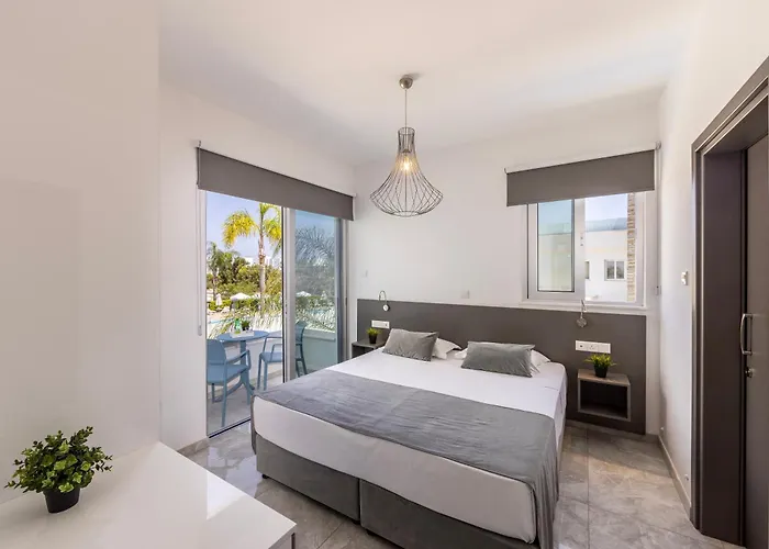 Fig Tree Bay Residences 1 Lantiana * 프로타라스