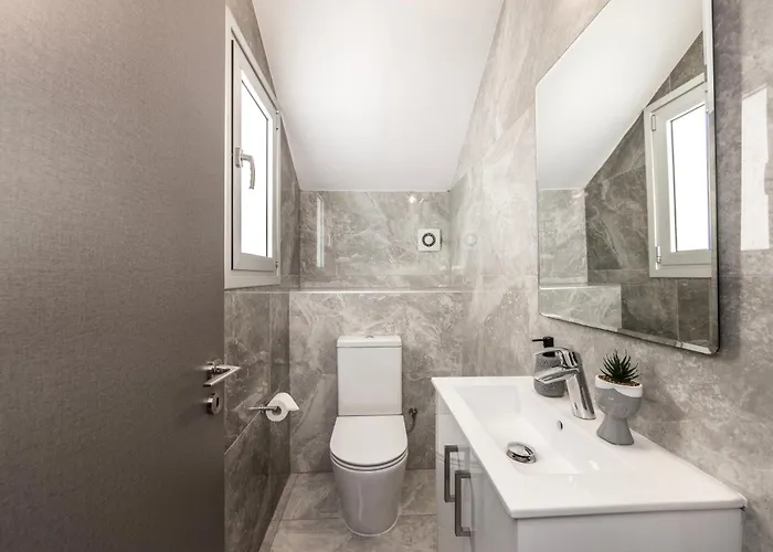 Fig Tree Bay Residences 1 Lantiana Villa