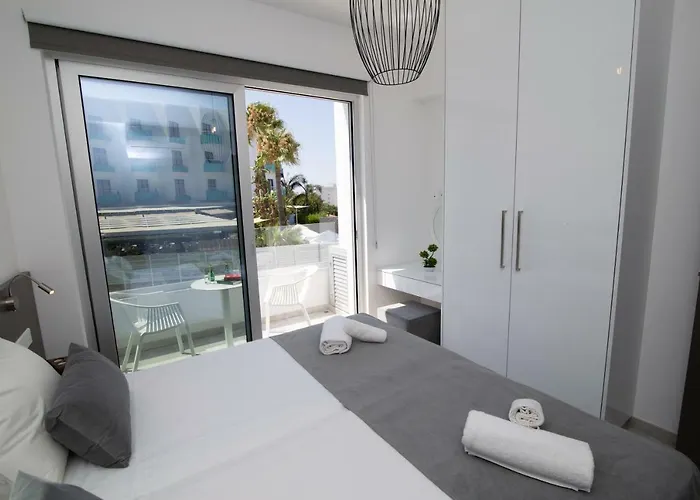 Villa Fig Tree Bay Residences 1 Lantiana