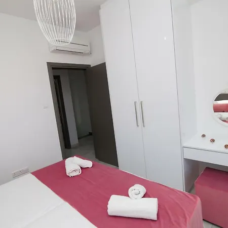 Fig Tree Bay Residences 1 Lantiana Протарас