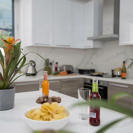 Fig Tree Bay Residences 1 Lantiana פרוטאראס